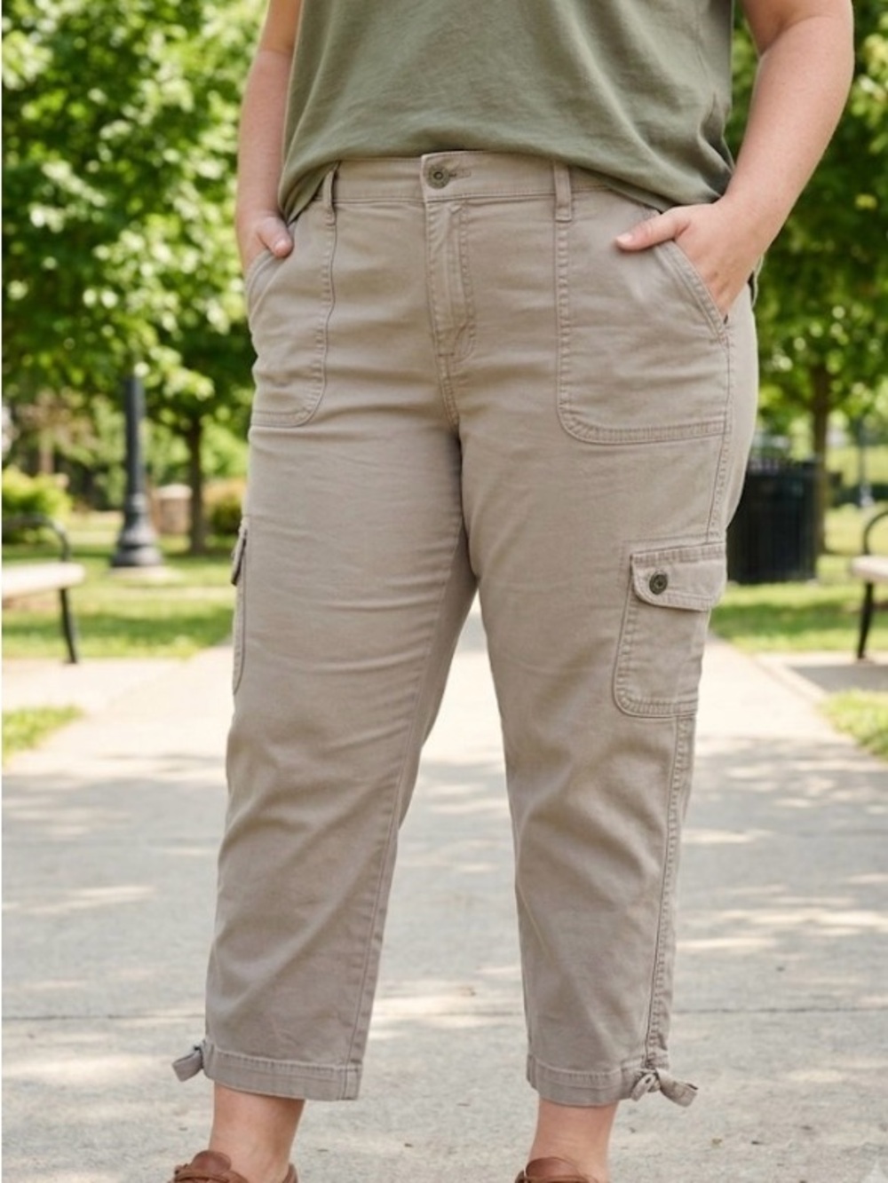 Lee Casual Cargo Crop Pants in Taupe size 20W